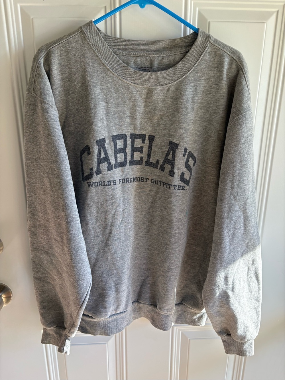 Cabela's Gray Crewneck Sweatshirt